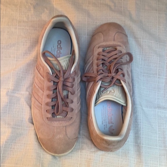 gazelle stitch and turn shoes